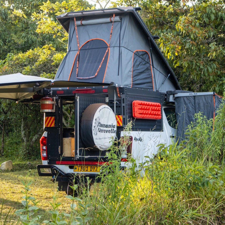 Selbstfahrertour mit Dachzelt - auf eigene Faust zum Ngorongoro Krater 